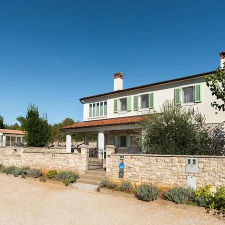 Mare Villa